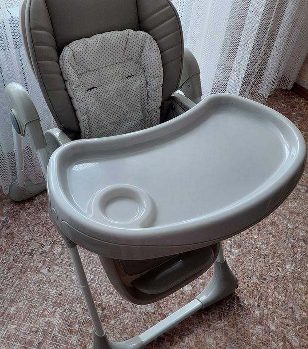 Продаю стульчик для кормления
