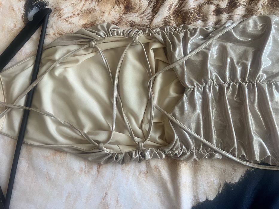 Елегантна рокля