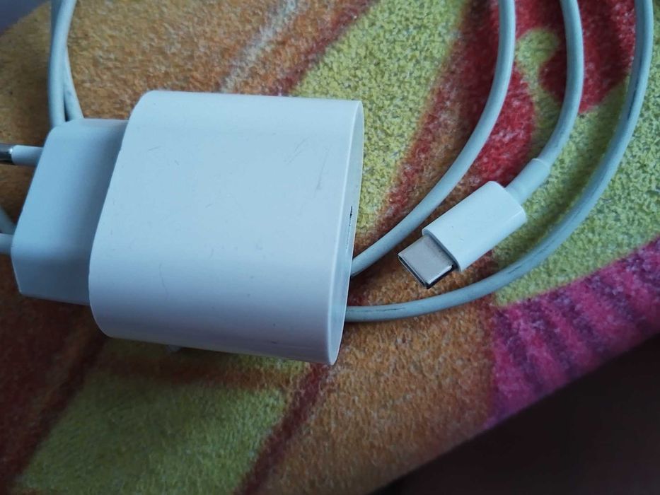 Адаптор и шнур Айфон