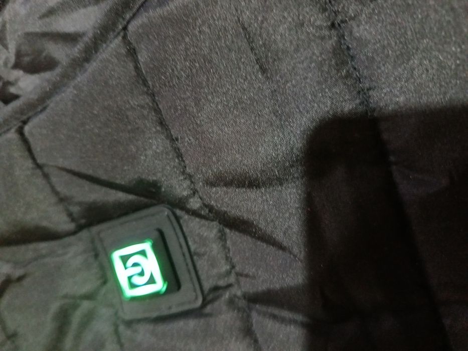 Дамски елек с подгряване