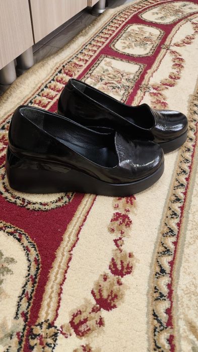 Продам обувь  туфли