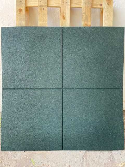 Fabrica de pavele si dale din cauciuc / tartan