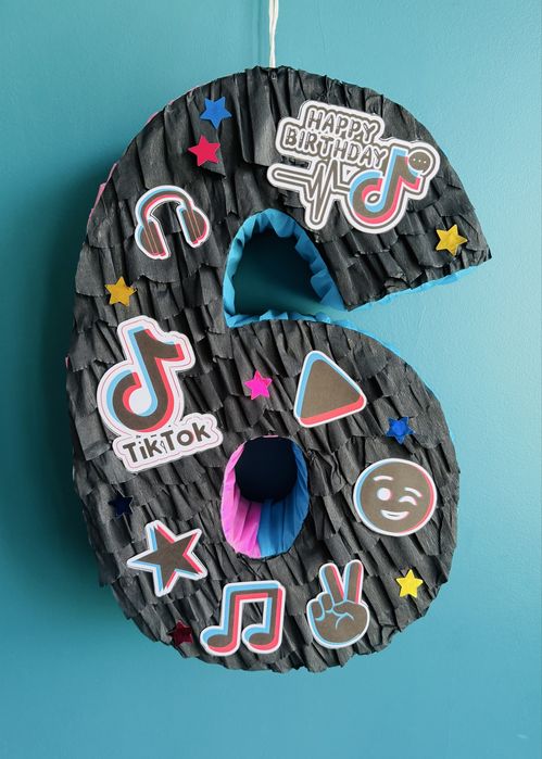 Тик ток пинята  Tik tok
