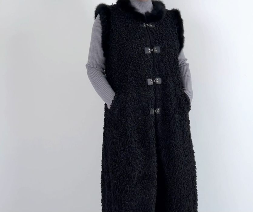 Продам жилет длинный