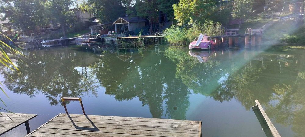 Vand cabana cu ponton lacul  Mujdeni
