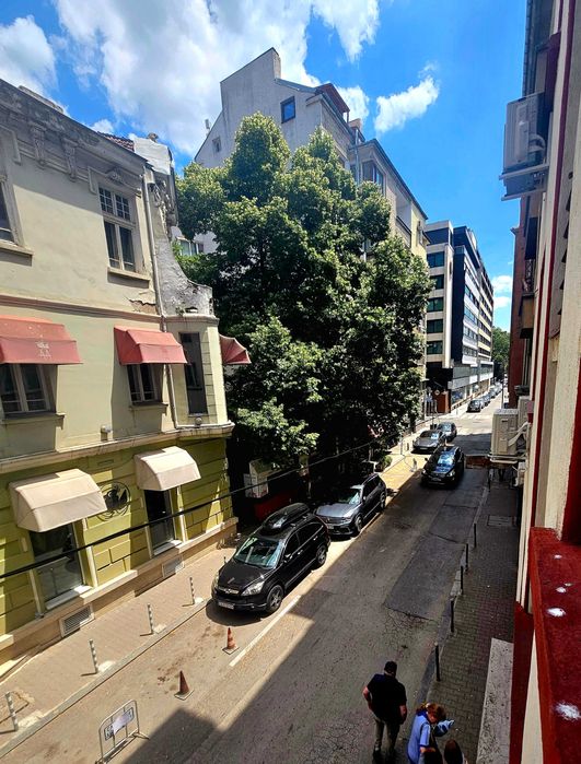 Продава се Тристаен апартамент в София, Център - 118 кв.м за 2139 €/кв.м - Снимка #13