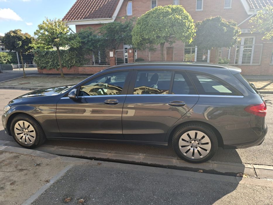 Mercedes-Benz C 200 d Break (W205) – 2015 – Euro 6, Proprietar. Preț.9500euro. Tel.0747624864.
