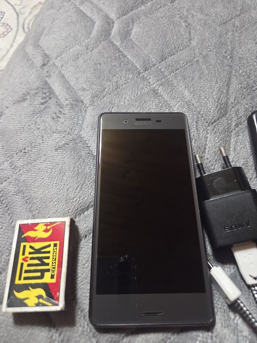 Продам смартфон Сони Х периа