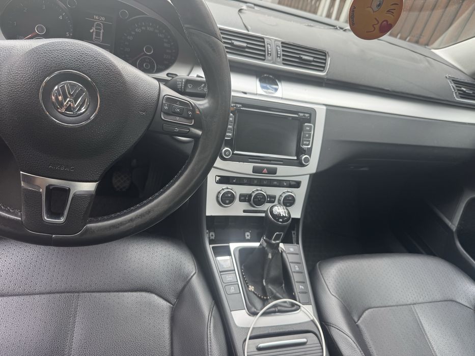 Masina passat b7