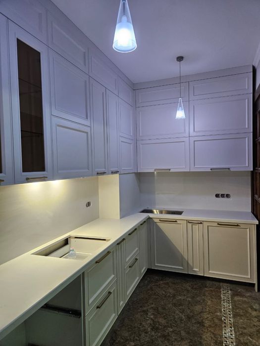 Столешницы и мойки из искусственного камня для кухонь и санузлов