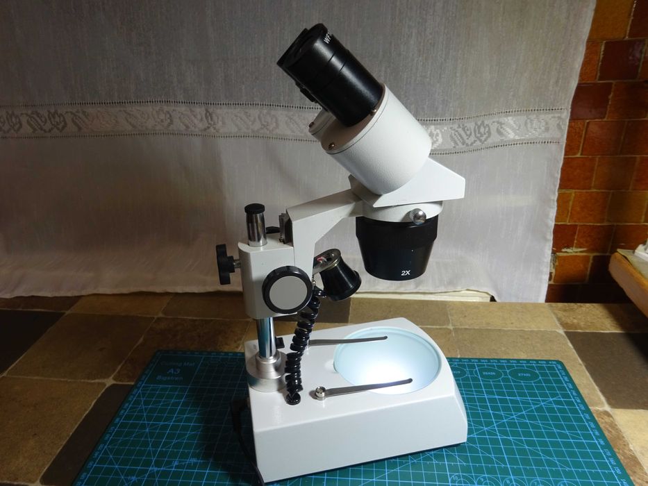 Microscop stereo 20-40x