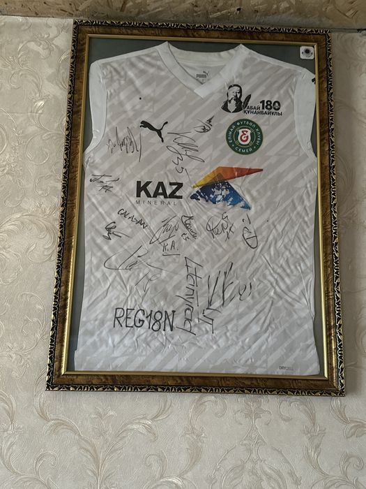 Картина с подписами