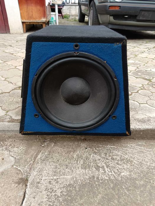 subwoofer auto cu statie si condensator