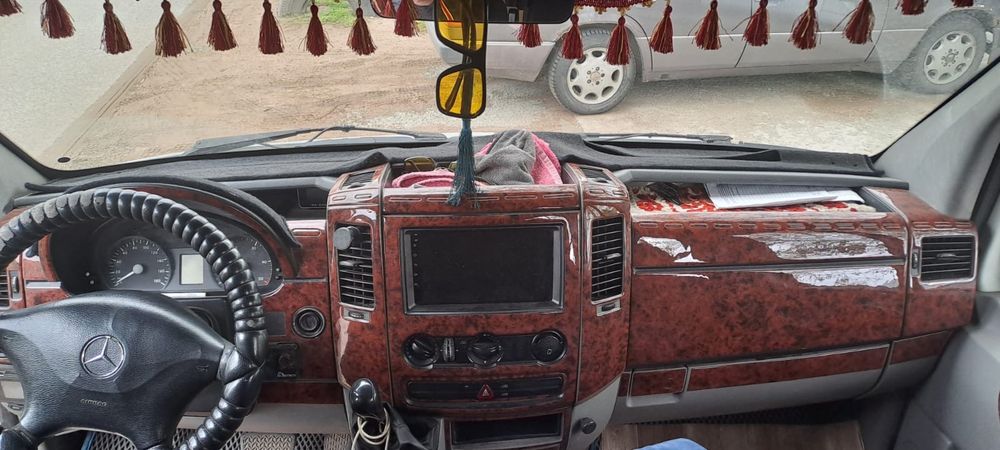 Мерседес спринтер