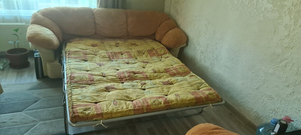 Холова гарнитура от тройка,двойка и фотьойл.Тройката с функция и сън.