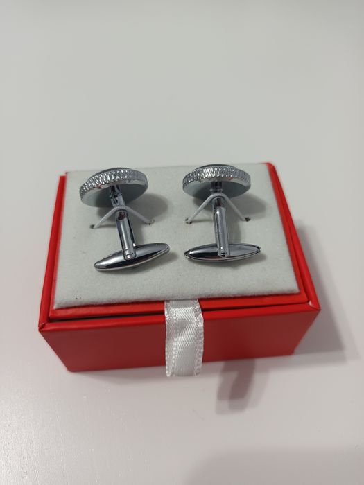 Butoni cămașă massini