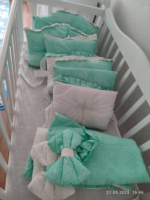 Детская кровать с бортиками