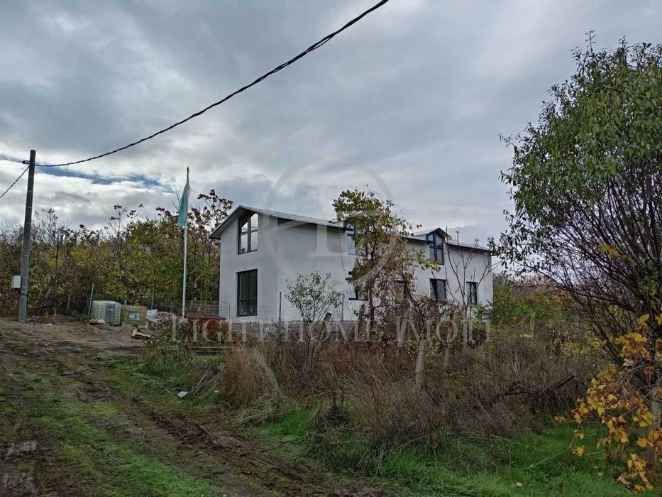 Реф. 3311 Къща с Две Спални / Марково