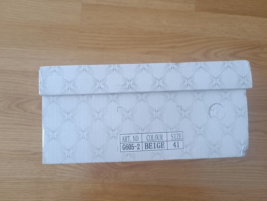 Бежови Боти 40 номер