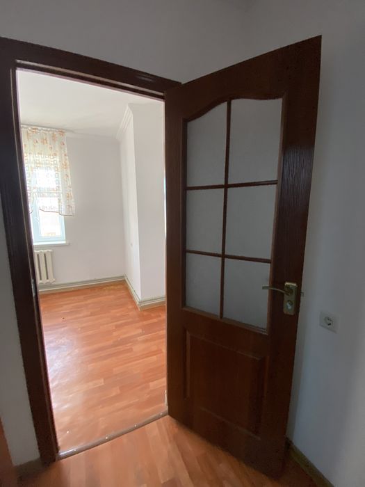 Есиктер сатылады.