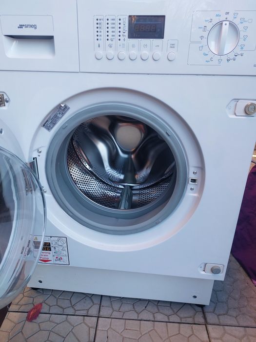 Продам стиральную машину