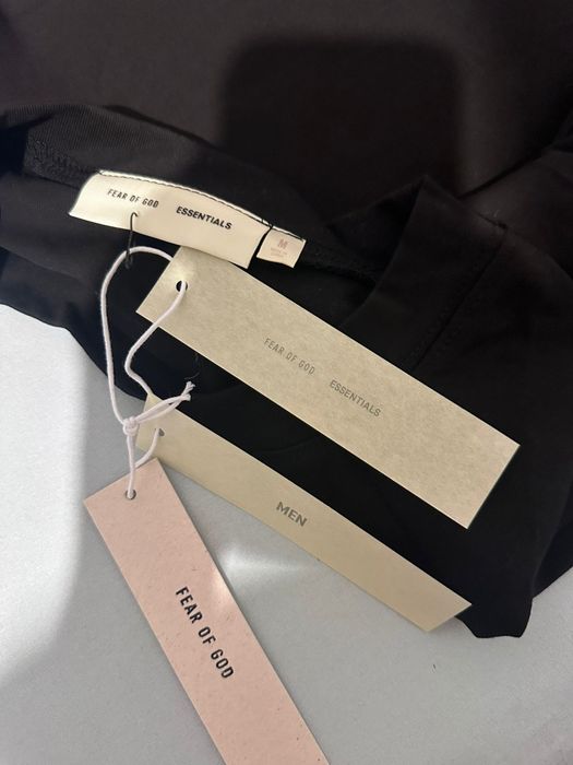 Compleu Fear of God x Essentials  2026