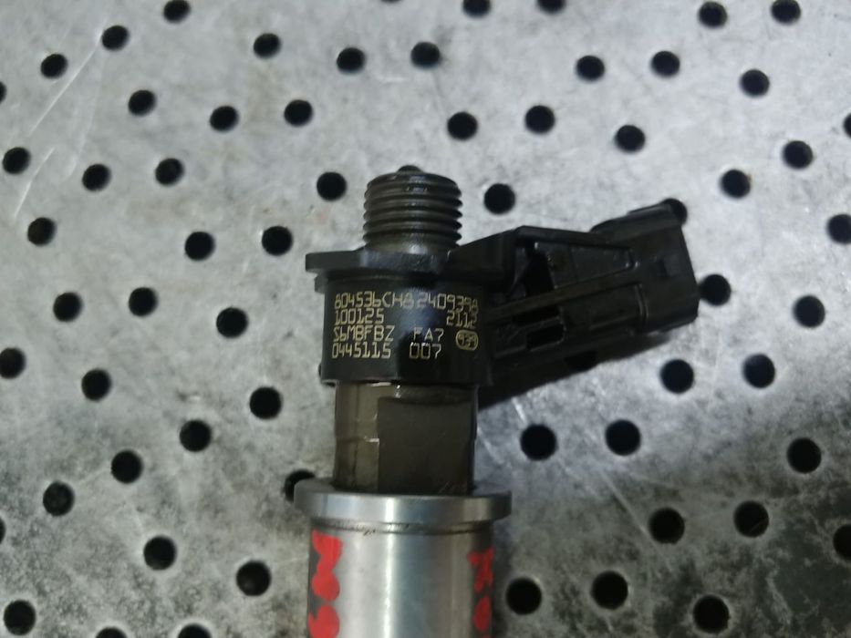 injector 2.0 dci  m9r6832 renault koleos nissan x-trail qashqai  0445115007