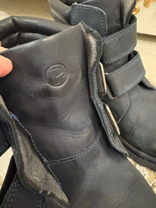 Продаются осенние ботинки