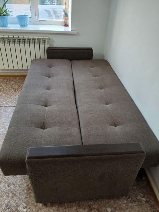 Продам диван и кресло