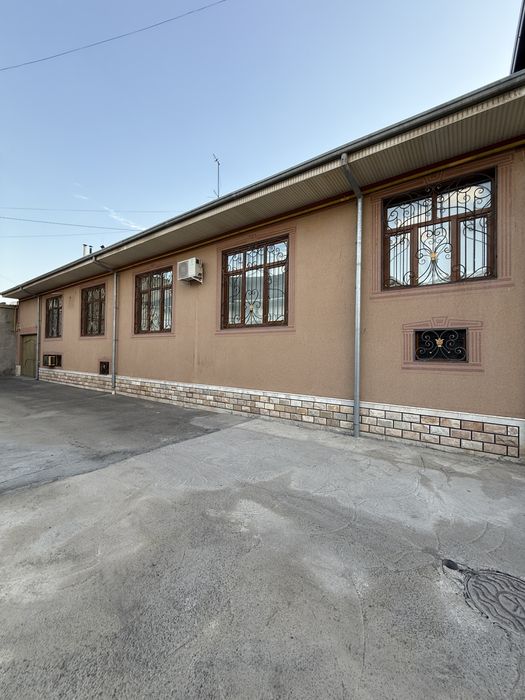 Продаётся 12-комнатный дом на участке 11 соток. Сергели ул. Навруз