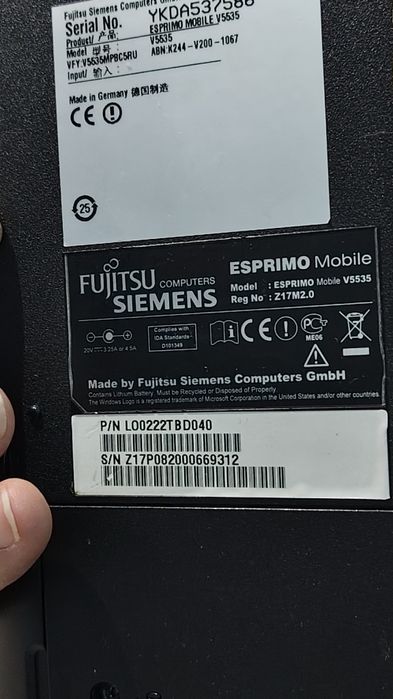 Ноутбук Fujitsu-Siemens Esprimo V5535