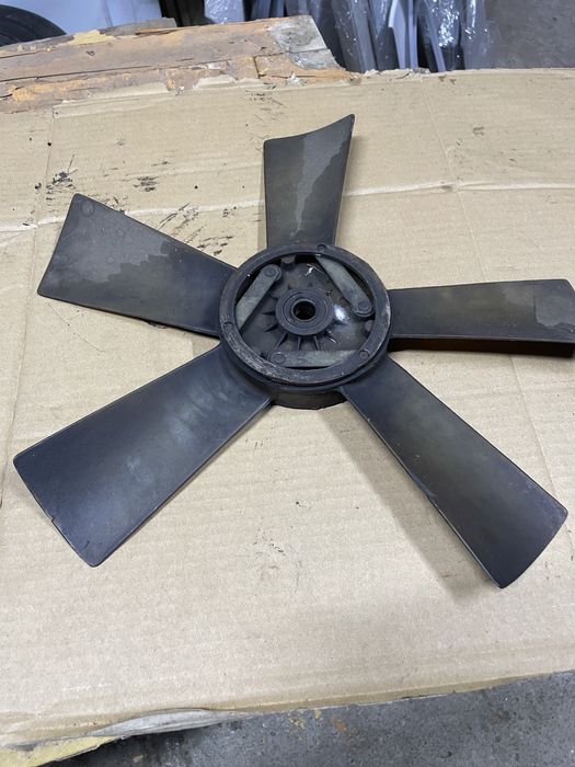 Лопасть Мерседес 102 (2.3) диффузор