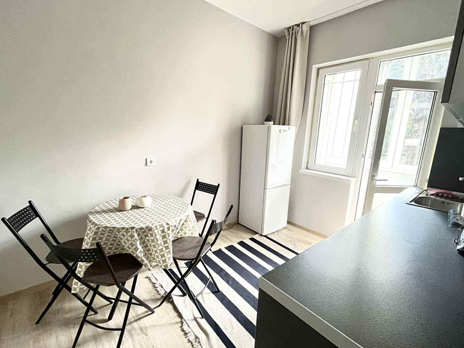 Дава се под наем Тристаен апартамент в София, Лозенец - 78 кв.м за 780 € - Снимка #9