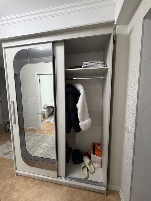 Шкаф купе в отличном состояний