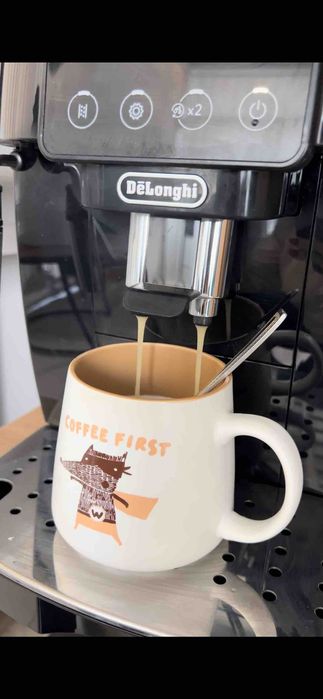 Кофемашина DeLonghi ECAM220.21.BG! Твоя чашка вдохновения!