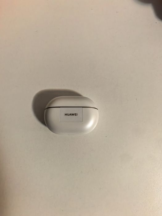 Vând HUAWEI Pura 80 Ultra, 512GB, 16GB RAM, Dual-SIM Black