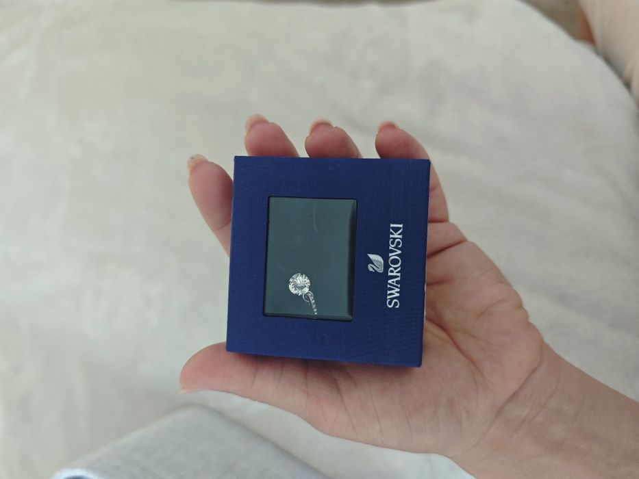 Висулка Swarovski Charm CRY