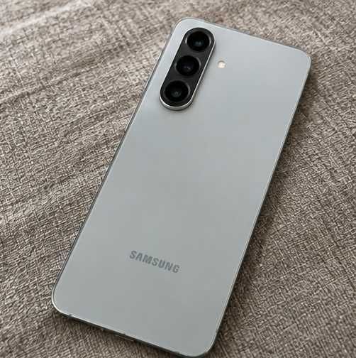 Samsung A56 256 5G eSIM в отличном