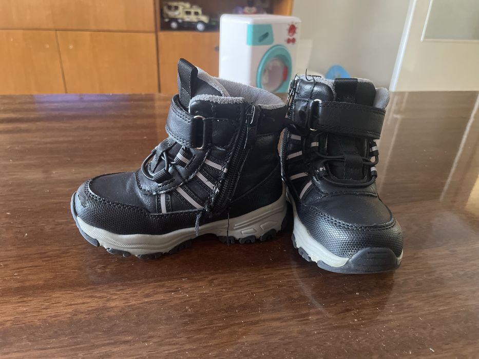 Детски боти 23 номер / запазени /