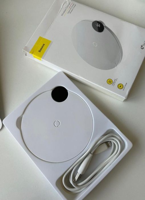 Incarcator wireless Baseus.