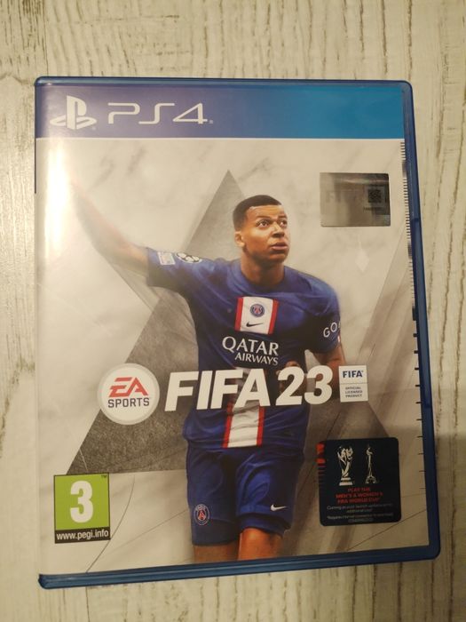 Consolă slim PS 4 cu 2 console și 1 joc FIFA