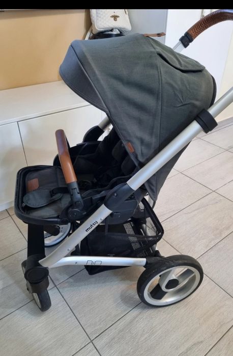 Vând carucior Cybex Nio Musty