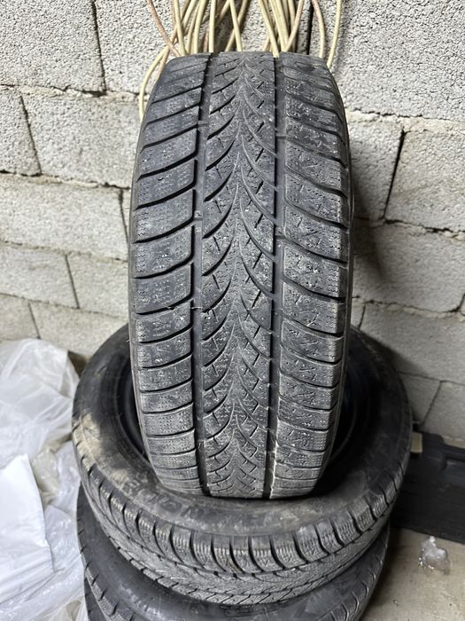 Продам резину R 16