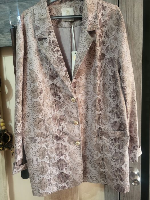 Легкий пиджак женский Турция 54-56р.