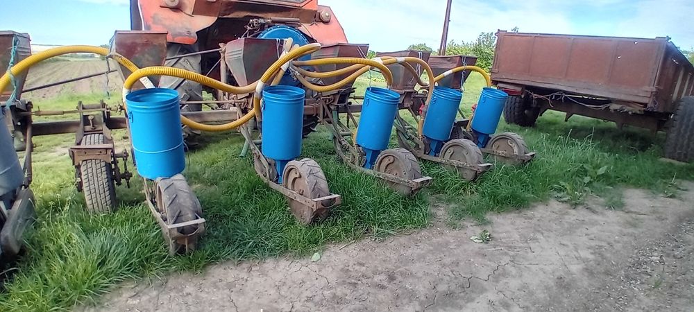 Baloți fân coasa 1 .șî 2.semănătoare porumb.