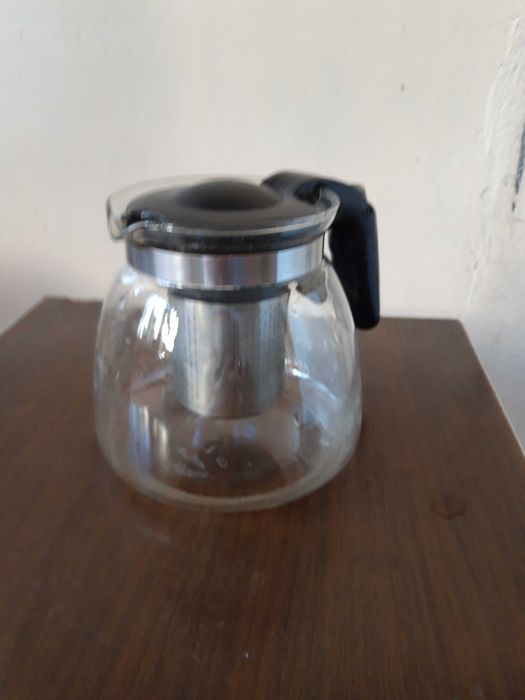 Чайник заварной пластиковый