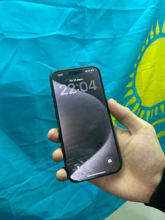 Продам айфон 15 новый