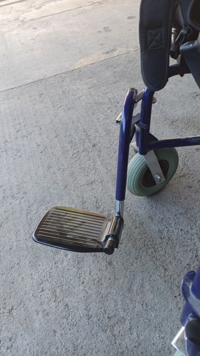 Инвалидная коляска