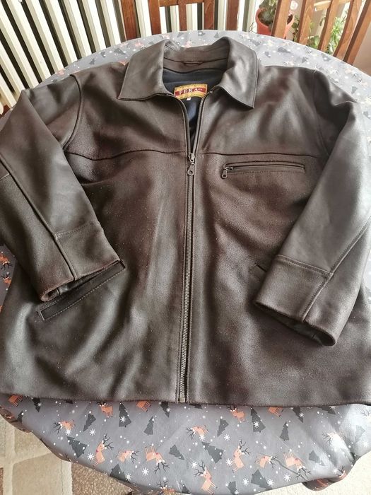 Продавам кожено яке