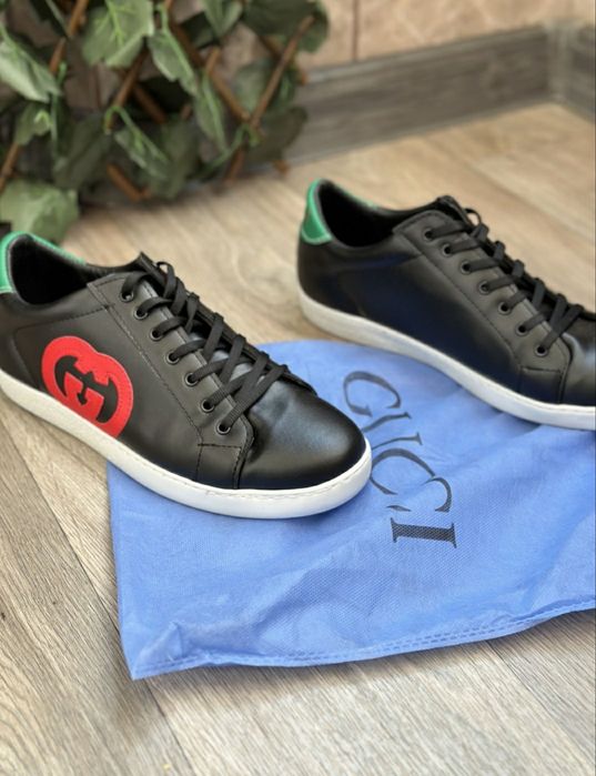 Adidasi gucci bărbat